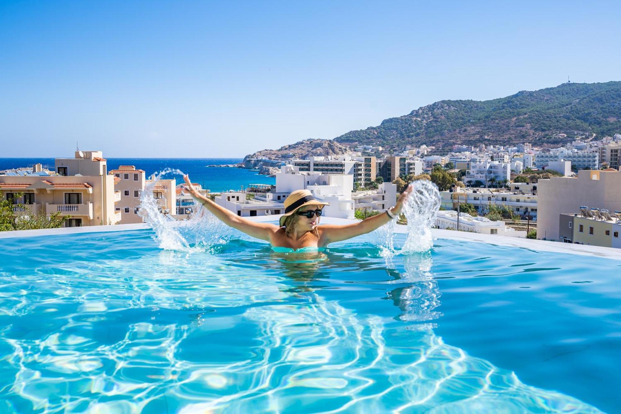 Aphrodite Luxury Studios & Apartments Karpathos Town  Exterior photo